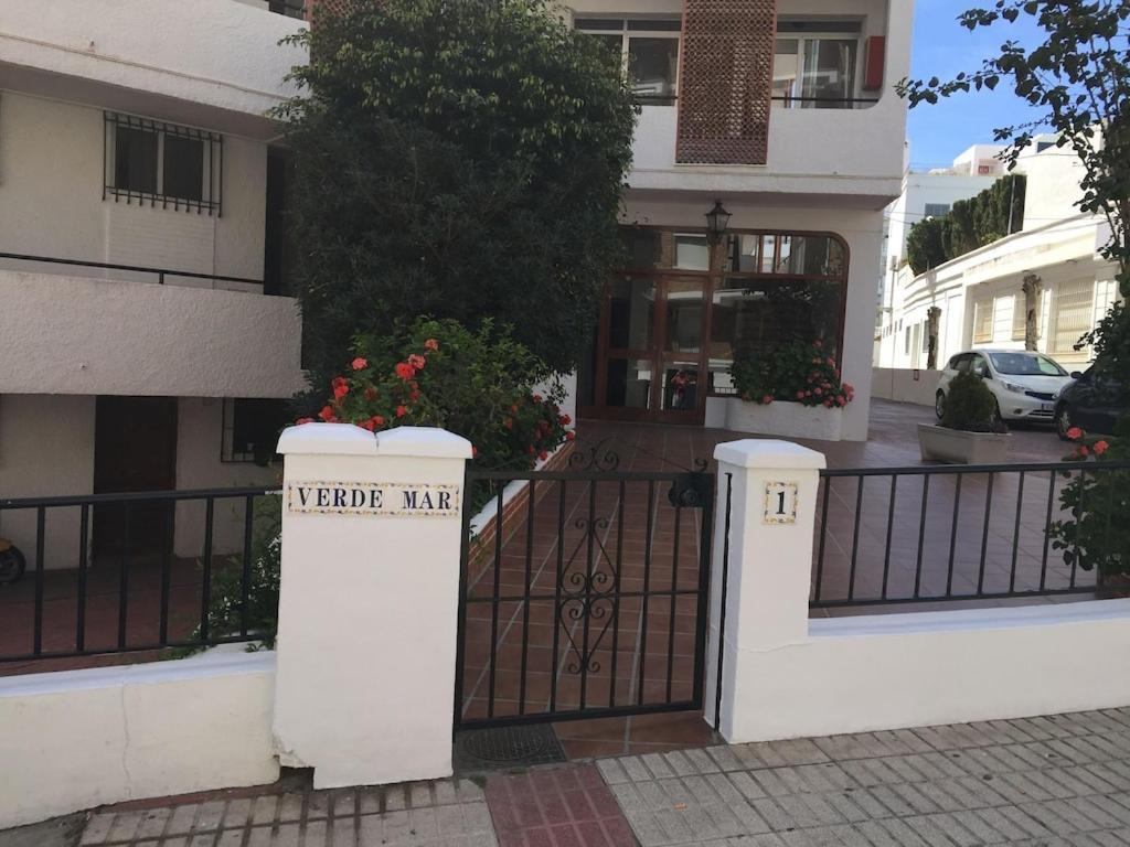 Edificio Verdemar - Stunning 1 Bed Apartment With Pool & Sea Views Нерха Екстериор снимка