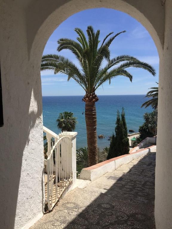 Edificio Verdemar - Stunning 1 Bed Apartment With Pool & Sea Views Нерха Екстериор снимка