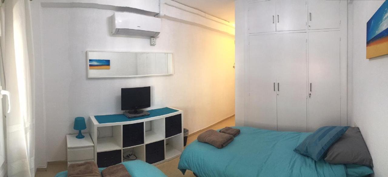 Edificio Verdemar - Stunning 1 Bed Apartment With Pool & Sea Views Нерха Екстериор снимка